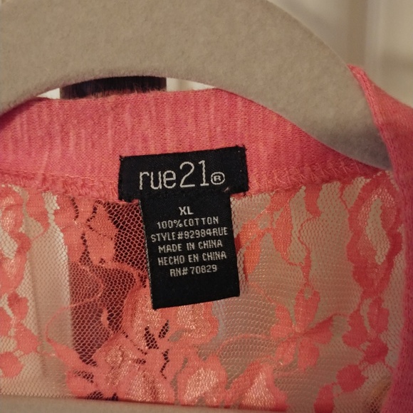 Top - Picture 2 of 2